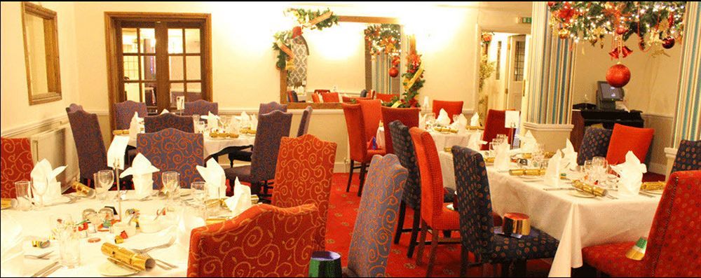 เดอะ เดวิล พันช์โบว์ล โฮเต็ล Hotel Hindhead ภายนอก รูปภาพ